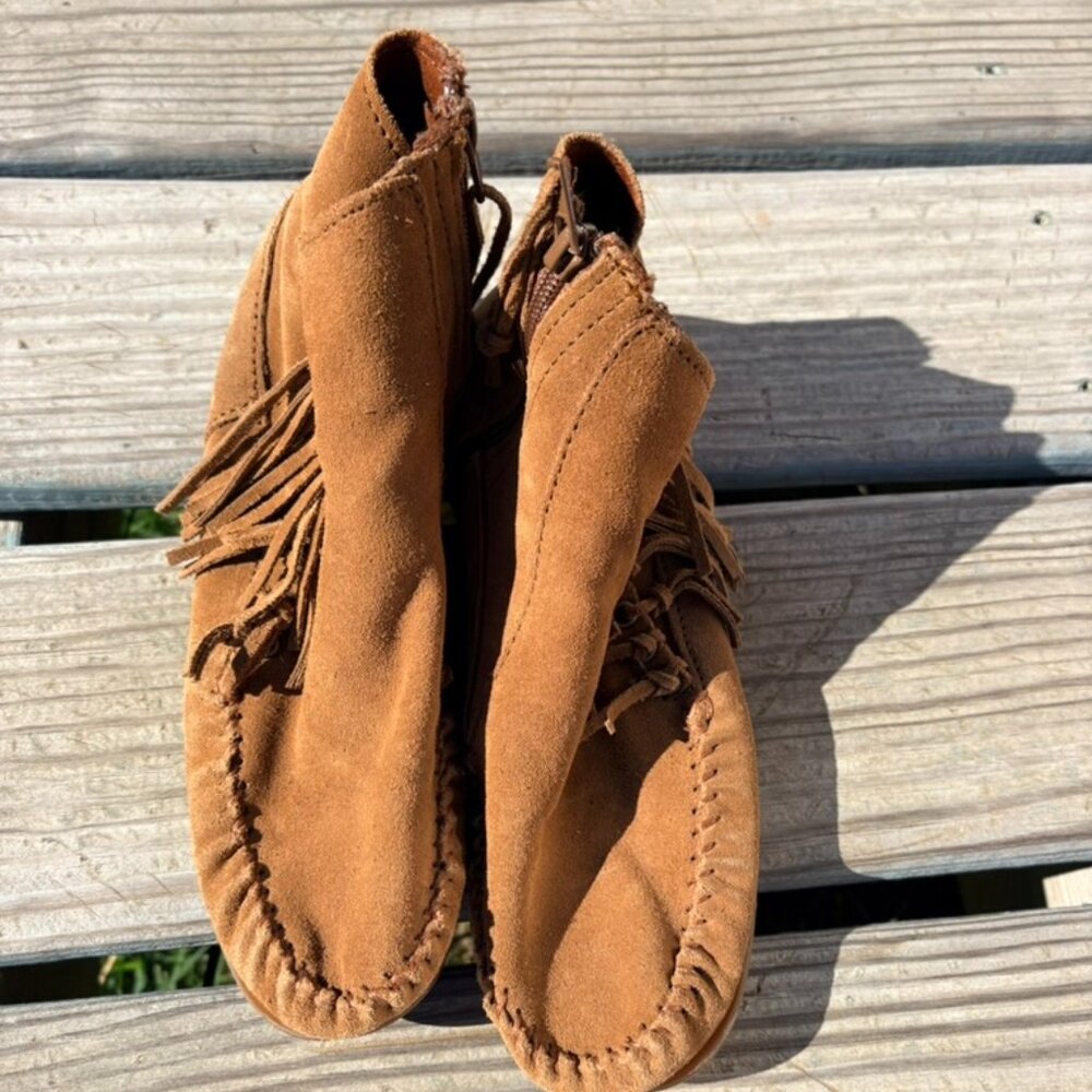 Minnetonka Brown Suede Ankle Boots